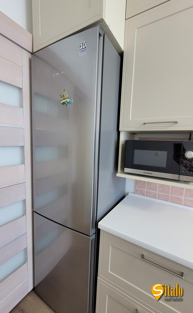 Продаж 3-кімнатної квартири 87 м², Дніпровська наб., 26