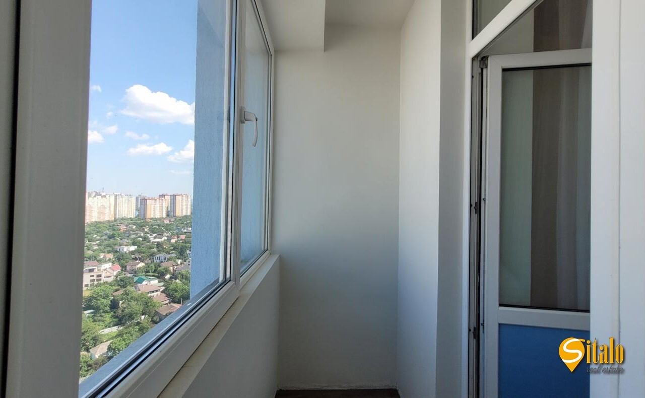 Продаж 3-кімнатної квартири 87 м², Дніпровська наб., 26
