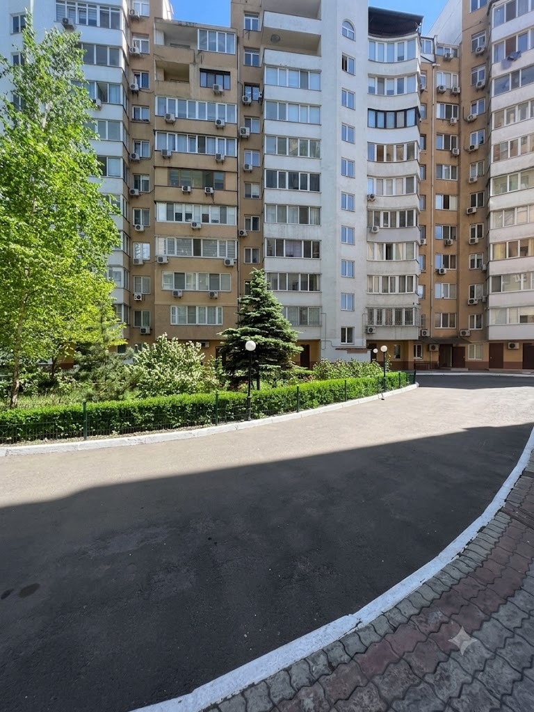 Продажа 2-комнатной квартиры 36 м², Академика Филатова ул., 32