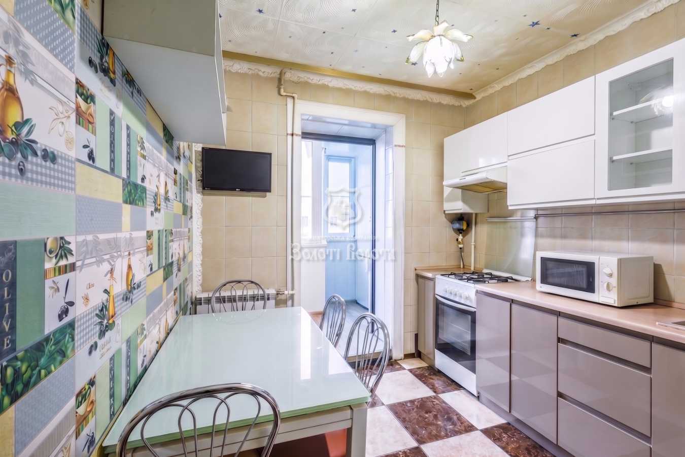 Продаж 1-кімнатної квартири 33 м², Милославська, 17а