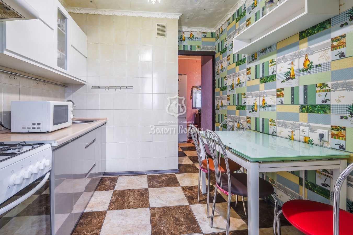 Продаж 1-кімнатної квартири 33 м², Милославська, 17а
