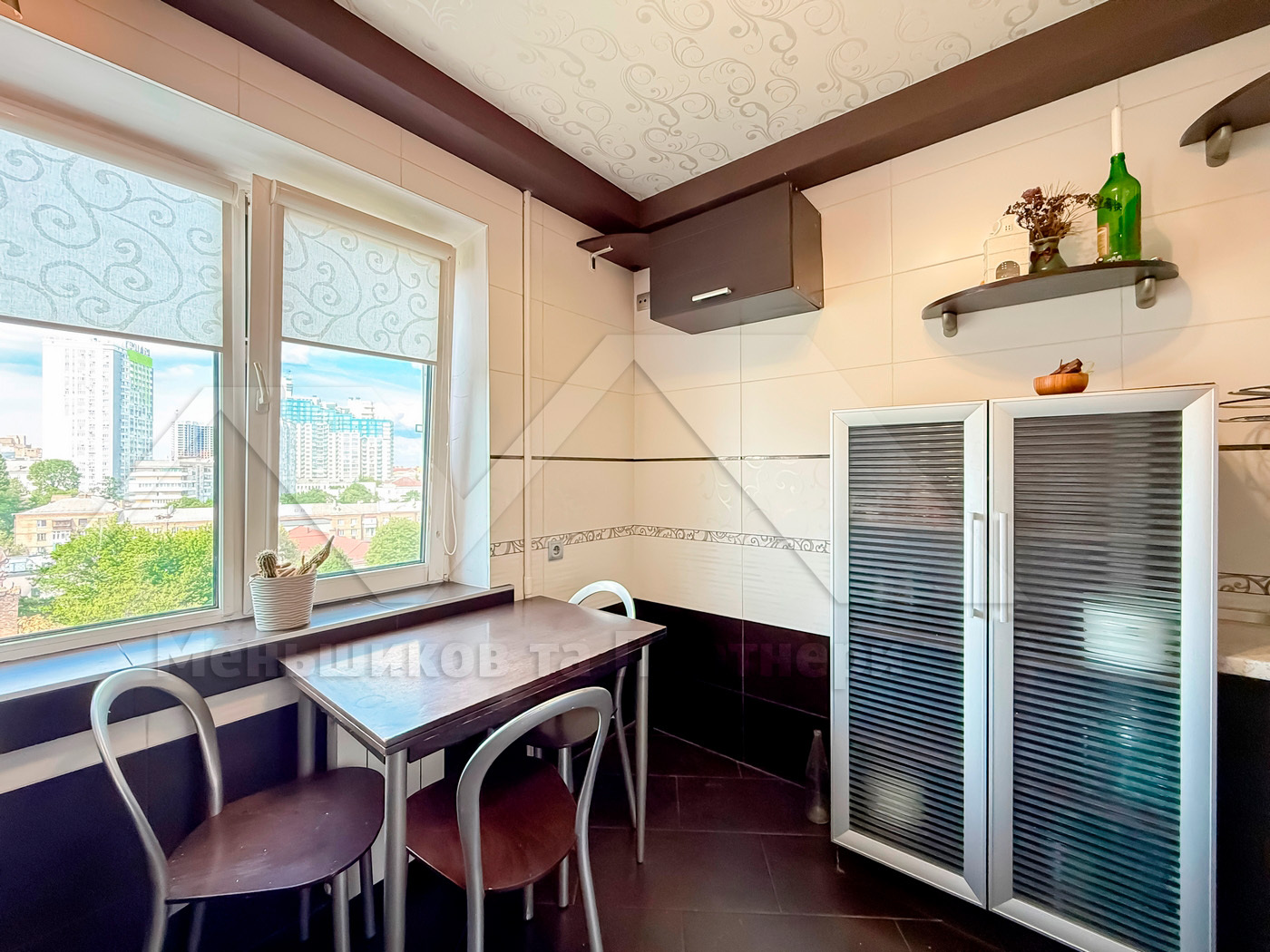 Продаж 3-кімнатної квартири 58 м², Дегтярівська вул., 10