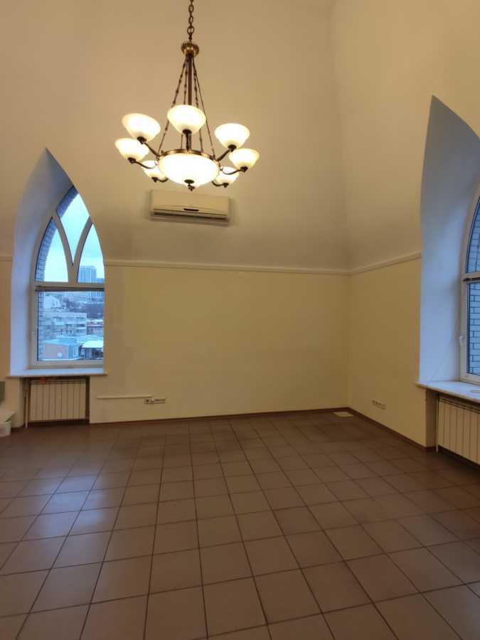 Оренда офісу 119 м², Олеся Гончара вул., 73