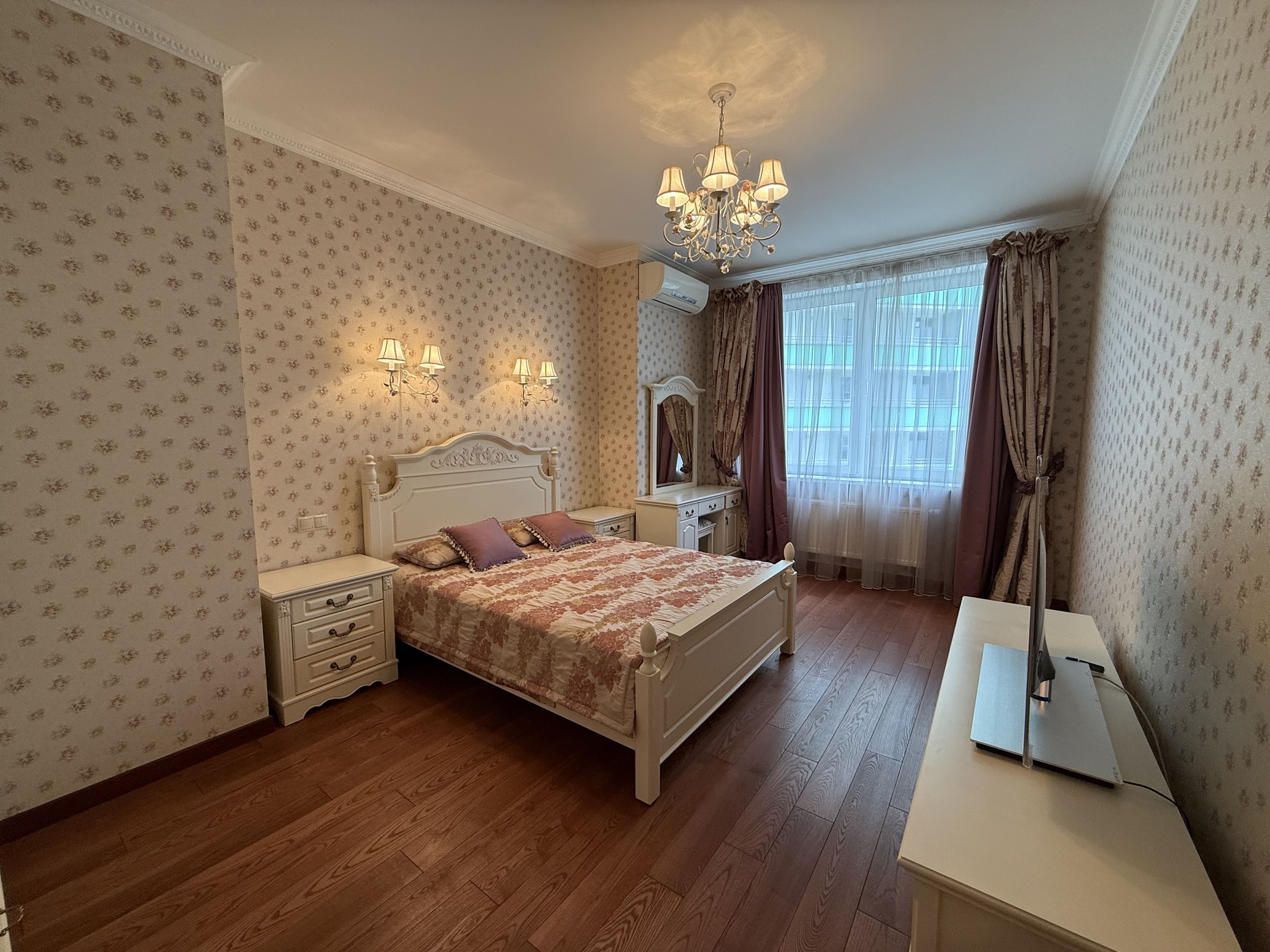Продаж 5-кімнатної квартири 185 м², Вишгородська вул., 45Б/2