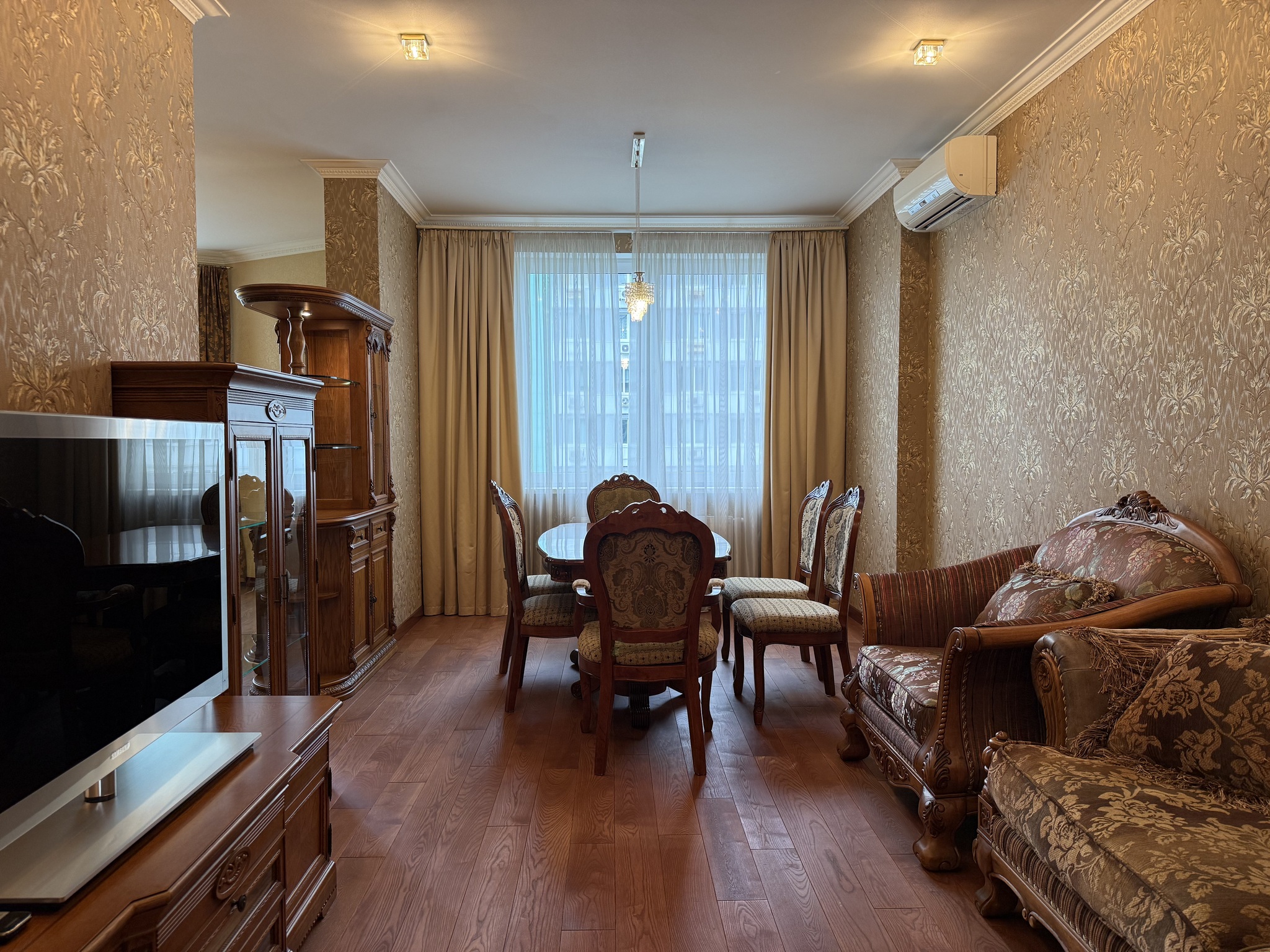 Продаж 5-кімнатної квартири 185 м², Вишгородська вул., 45Б/2