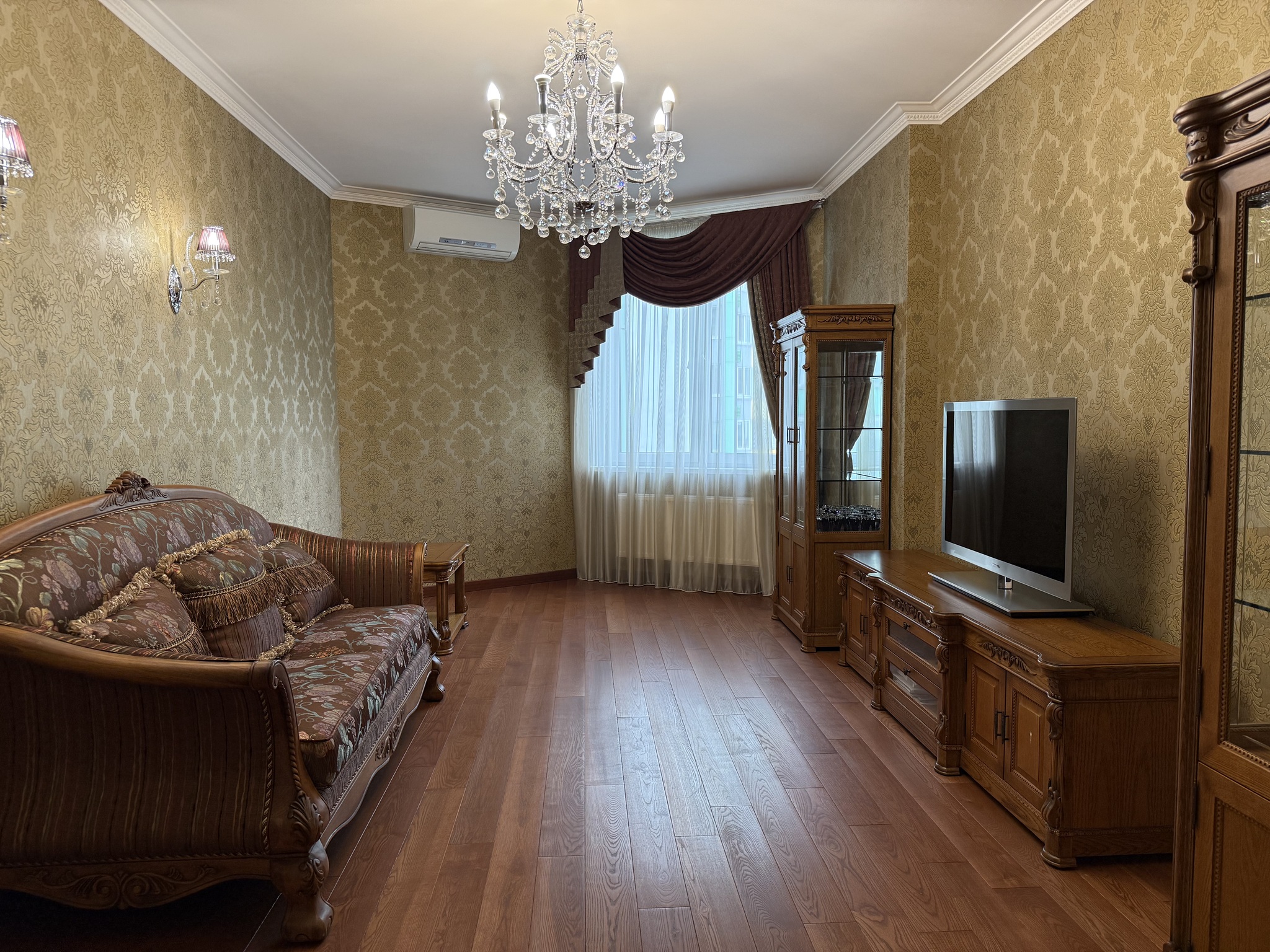 Продаж 5-кімнатної квартири 185 м², Вишгородська вул., 45Б/2