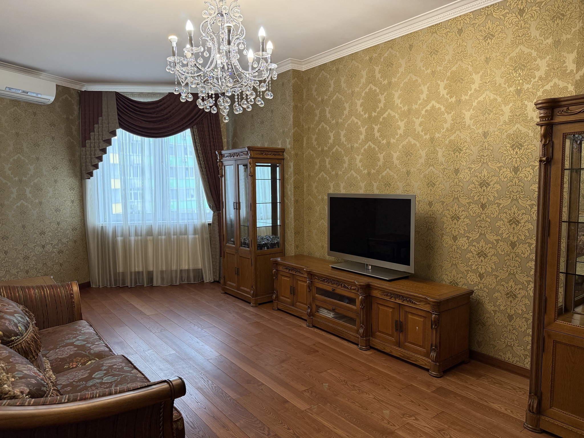 Продаж 5-кімнатної квартири 185 м², Вишгородська вул., 45Б/2