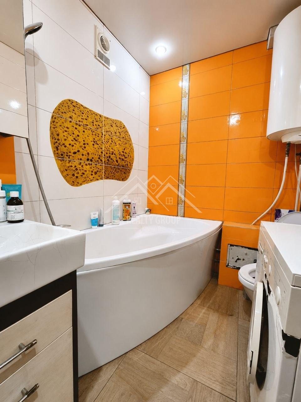 Продажа 3-комнатной квартиры 59 м², Гагарина просп., 62