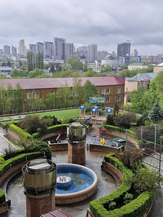 Продажа 3-комнатной квартиры 134 м², Жилянская ул., 59