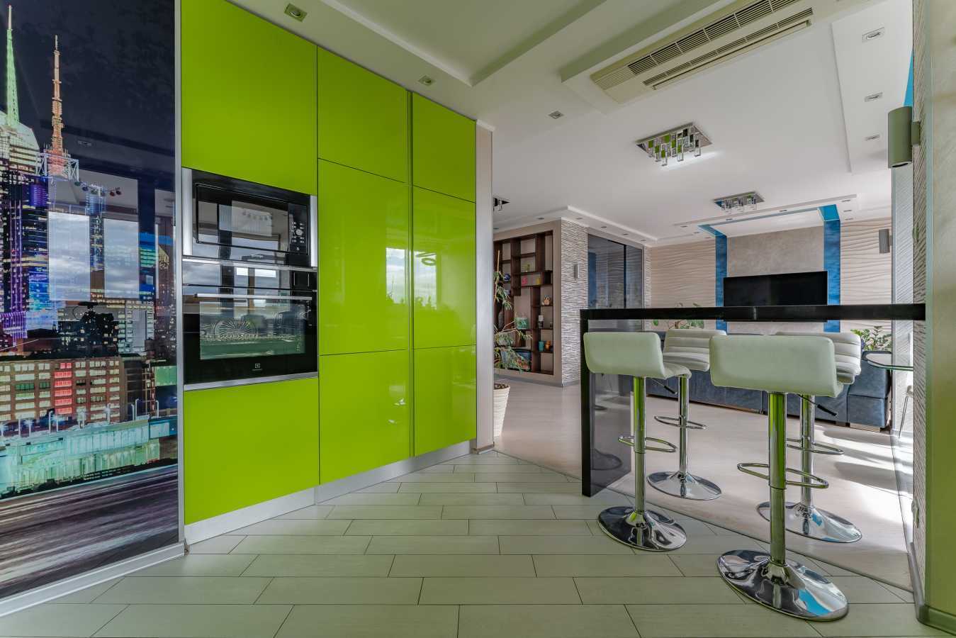 Продажа 4-комнатной квартиры 150 м², Авиаконструктора Игоря Сикорского ул., 1