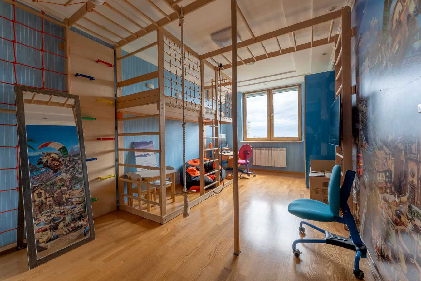 Продажа 4-комнатной квартиры 150 м², Авиаконструктора Игоря Сикорского ул., 1
