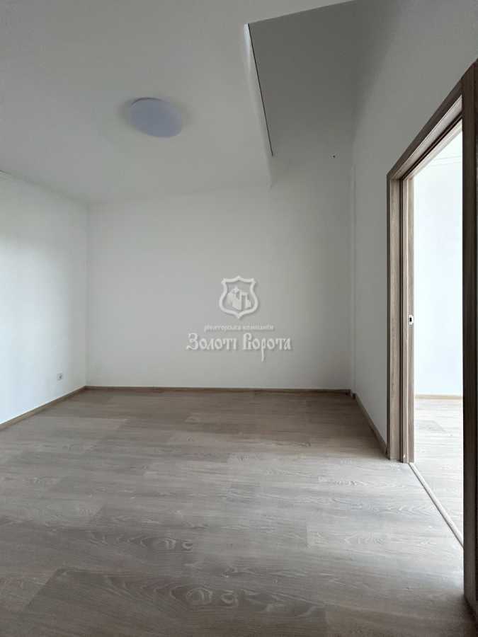Продаж 5-кімнатної квартири 109.6 м², Спортивна вул., 18