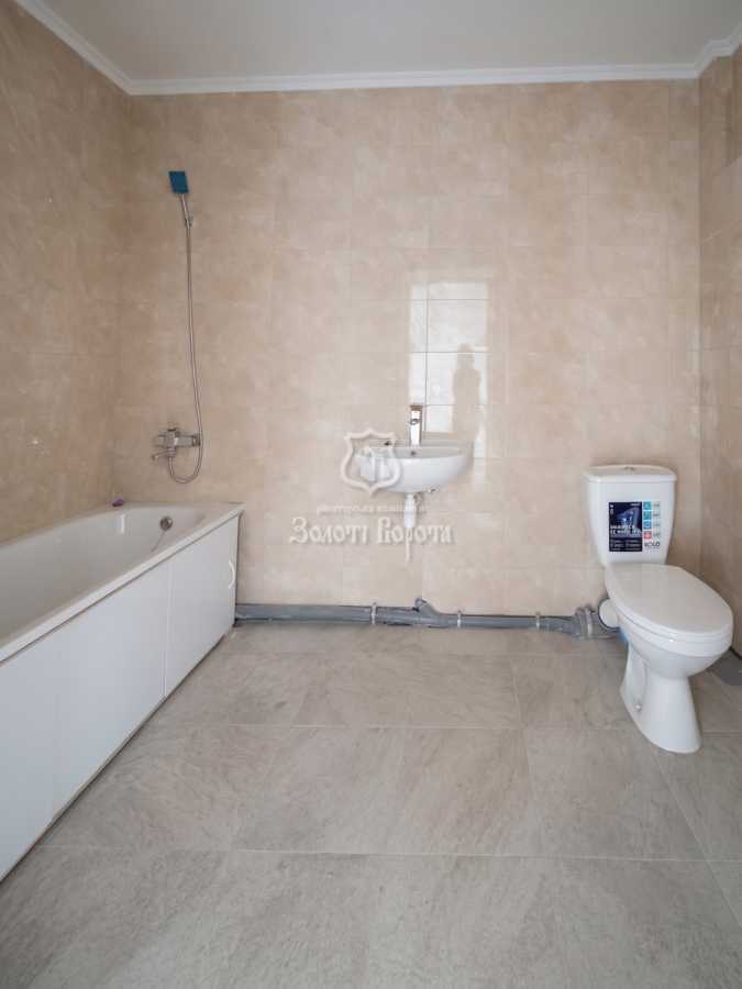 Продаж 5-кімнатної квартири 109.6 м², Спортивна вул., 18