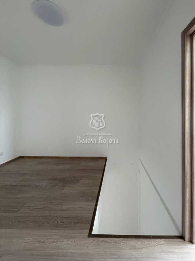Продаж 5-кімнатної квартири 109.6 м², Спортивна вул., 18