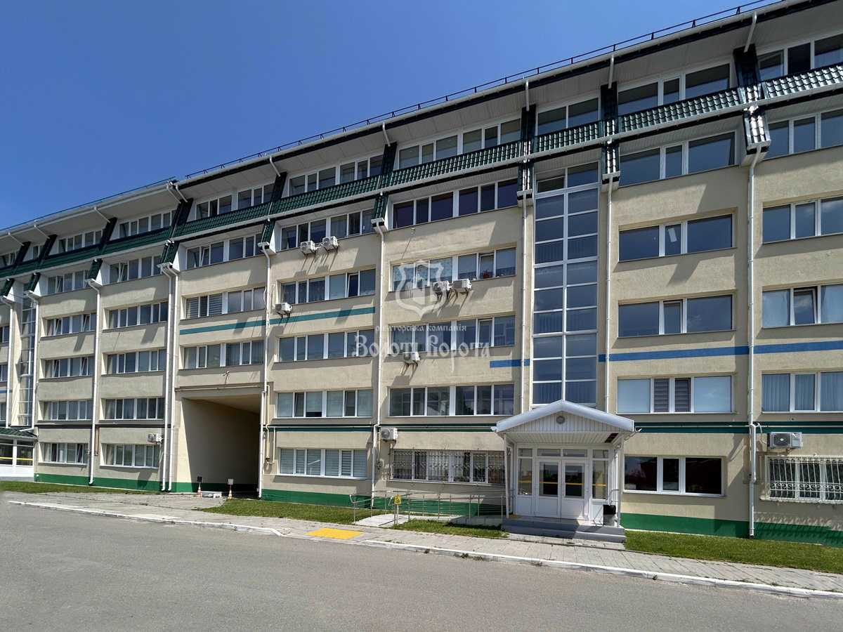 Продаж 5-кімнатної квартири 109.6 м², Спортивна вул., 18