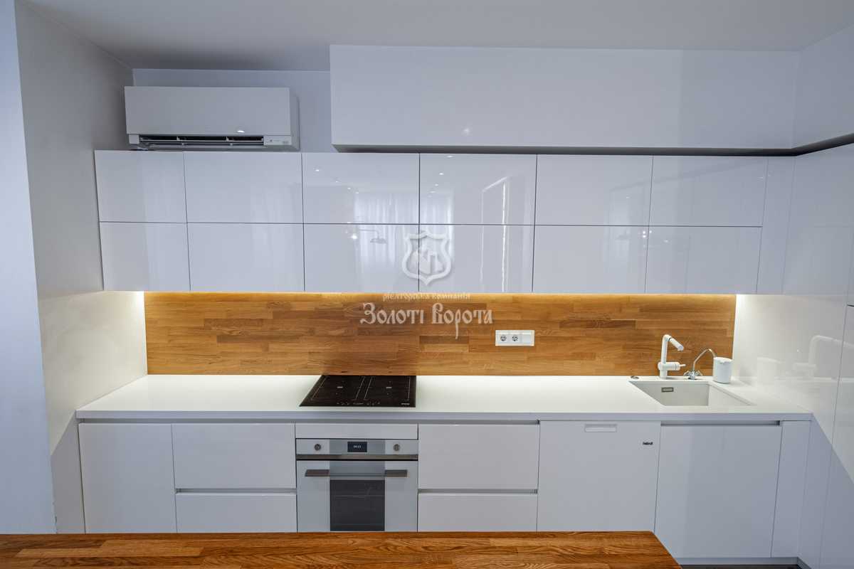Продажа 3-комнатной квартиры 117.5 м², Анны Ахматовой ул., 13Д