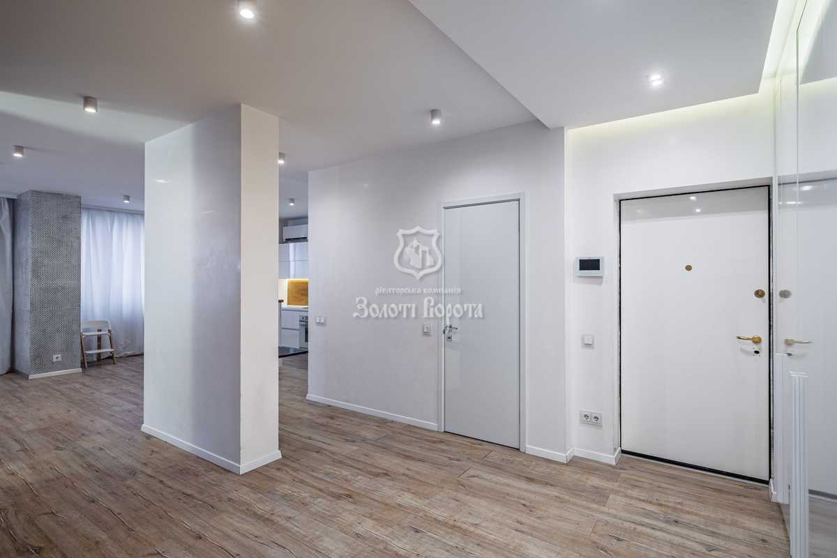 Продажа 3-комнатной квартиры 117.5 м², Анны Ахматовой ул., 13Д