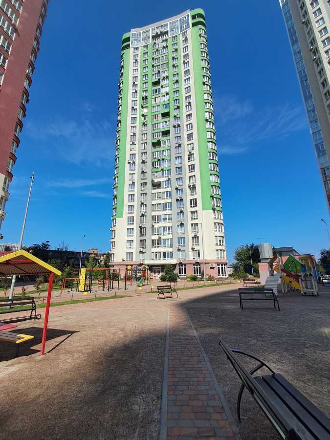 Продажа 3-комнатной квартиры 74.9 м², Каховская ул., 62