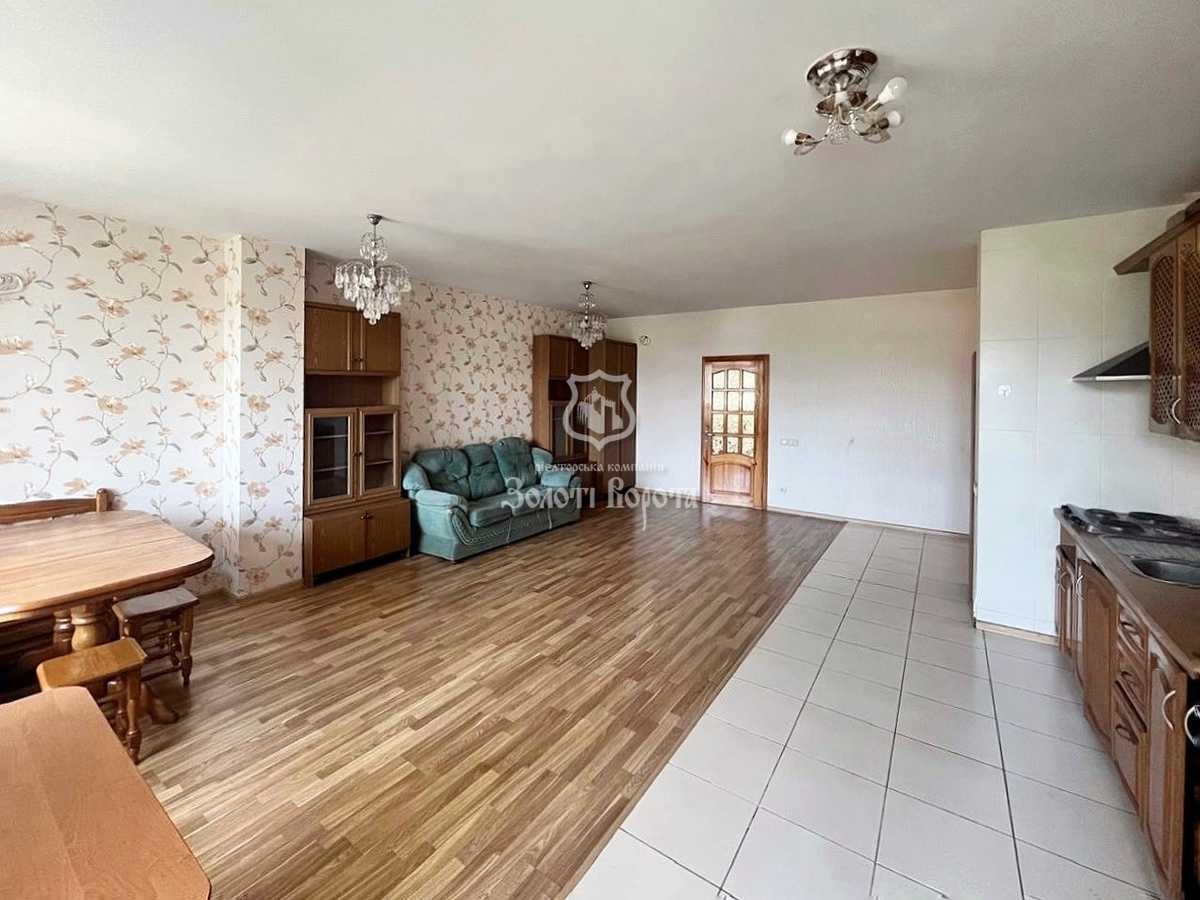Продаж 2-кімнатної квартири 76.1 м², Академічна, 28