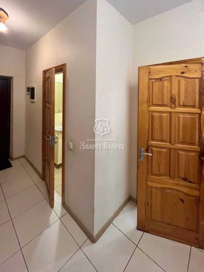 Продаж 2-кімнатної квартири 76.1 м², Академічна, 28