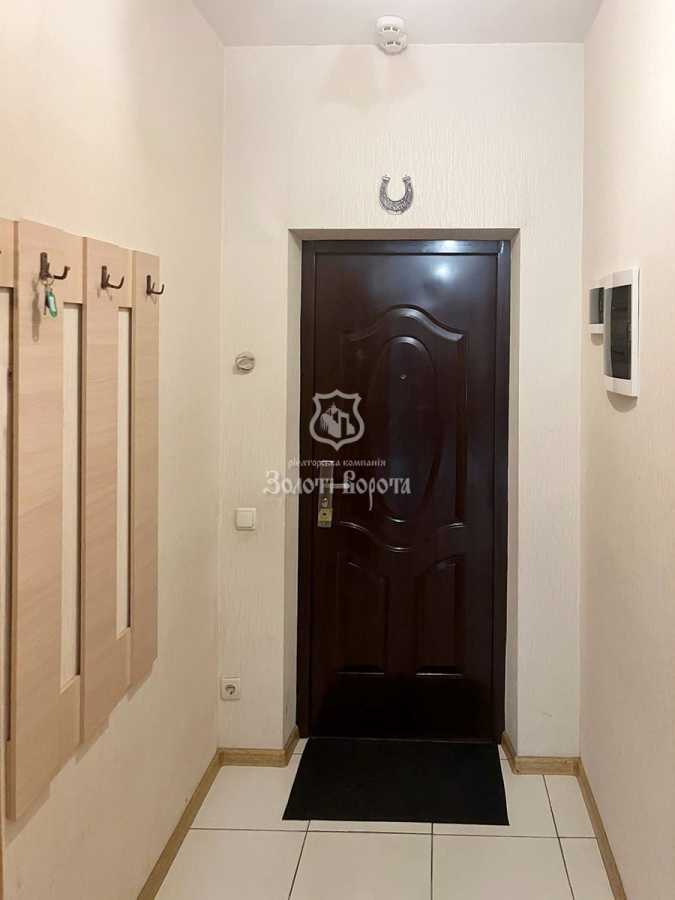 Продаж 2-кімнатної квартири 76.1 м², Академічна, 28