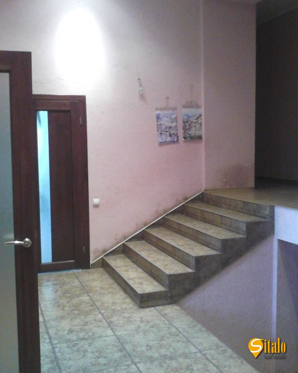 Продаж будинку 241 м²