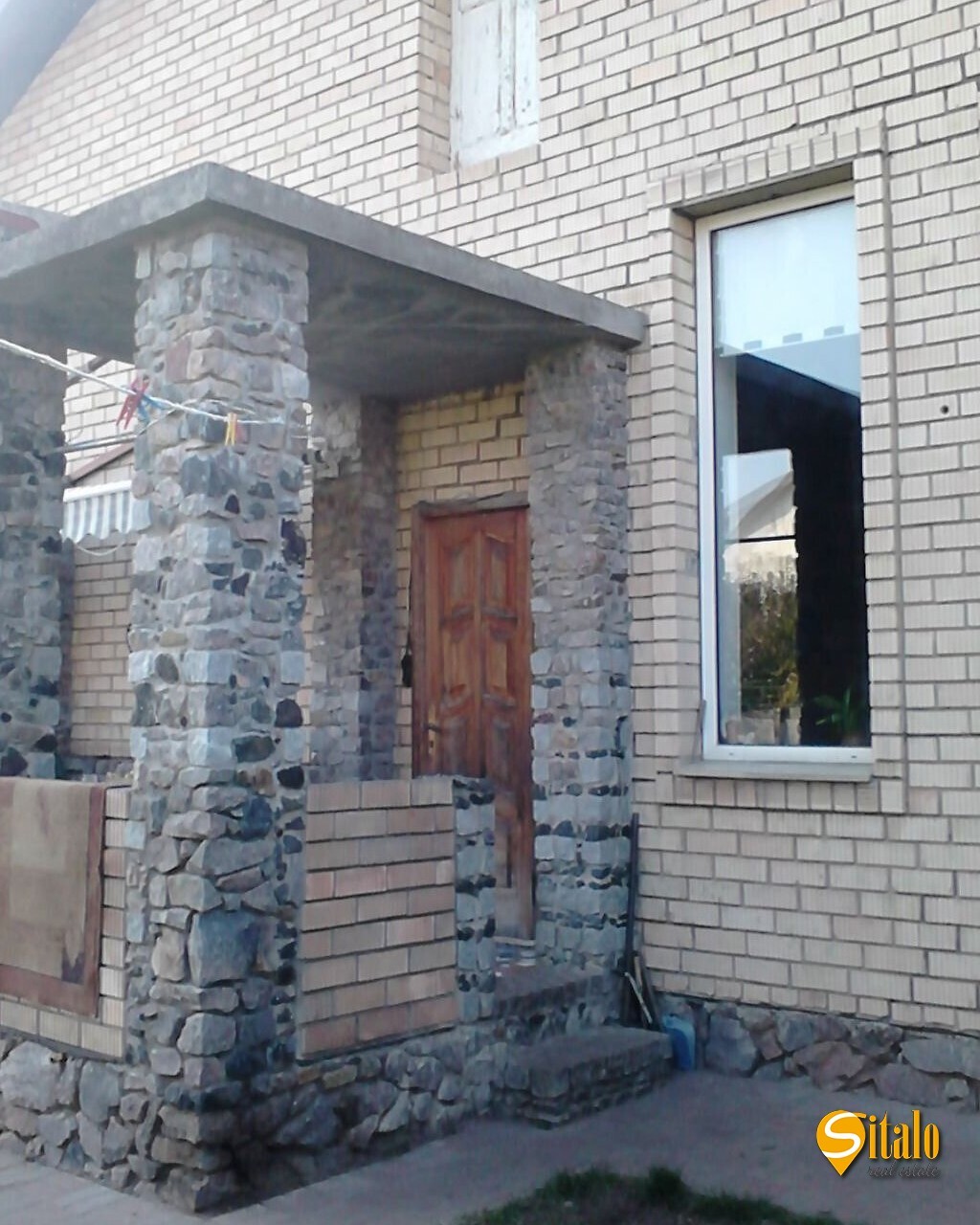 Продаж будинку 241 м²