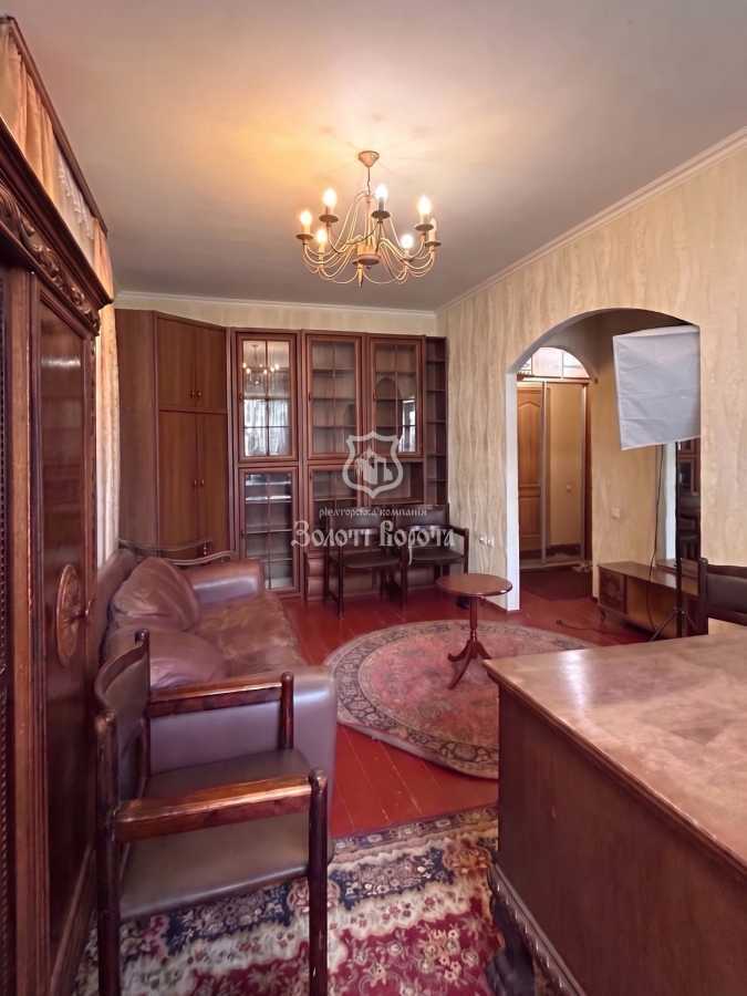 Продаж 1-кімнатної квартири 34 м², Щусєва вул., 33