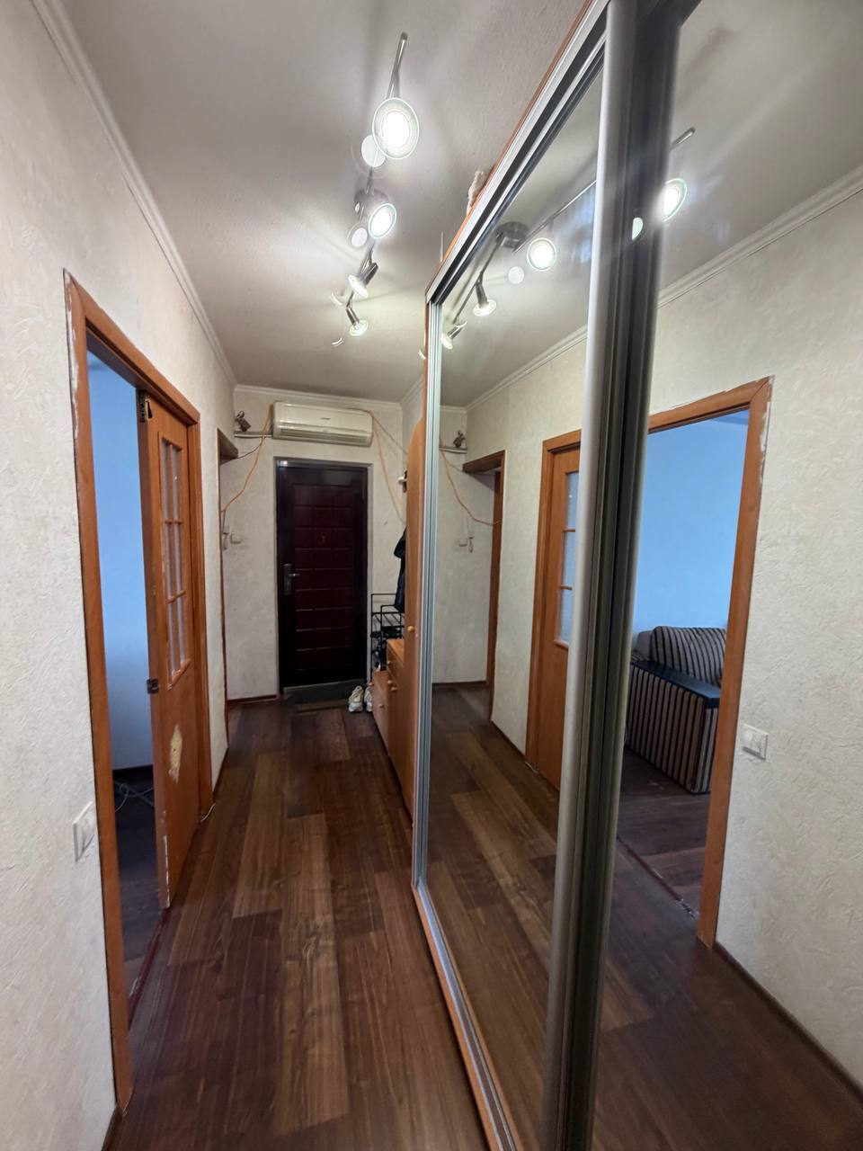 Продажа 3-комнатной квартиры 66 м², Героев просп., 46