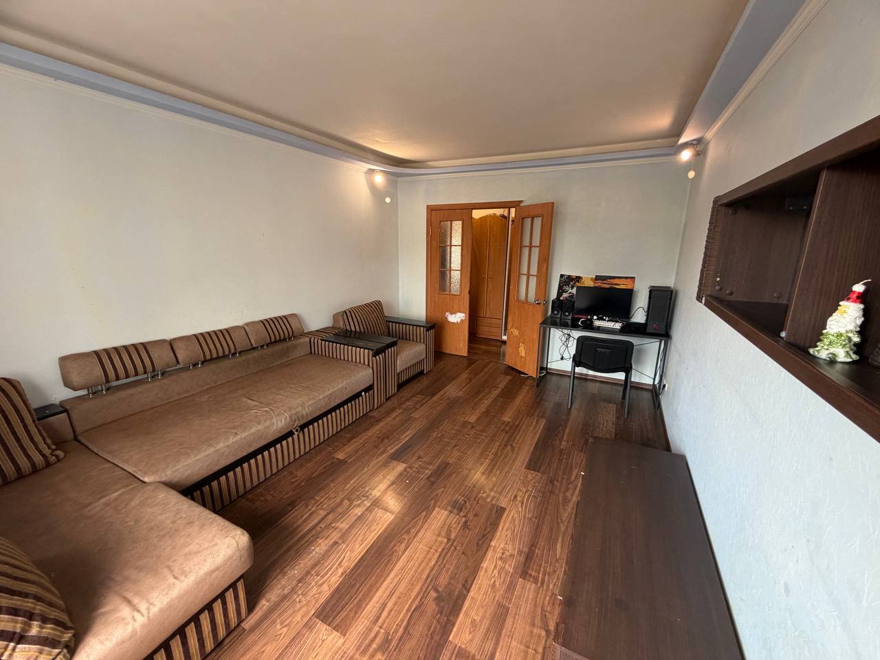Продажа 3-комнатной квартиры 66 м², Героев просп., 46