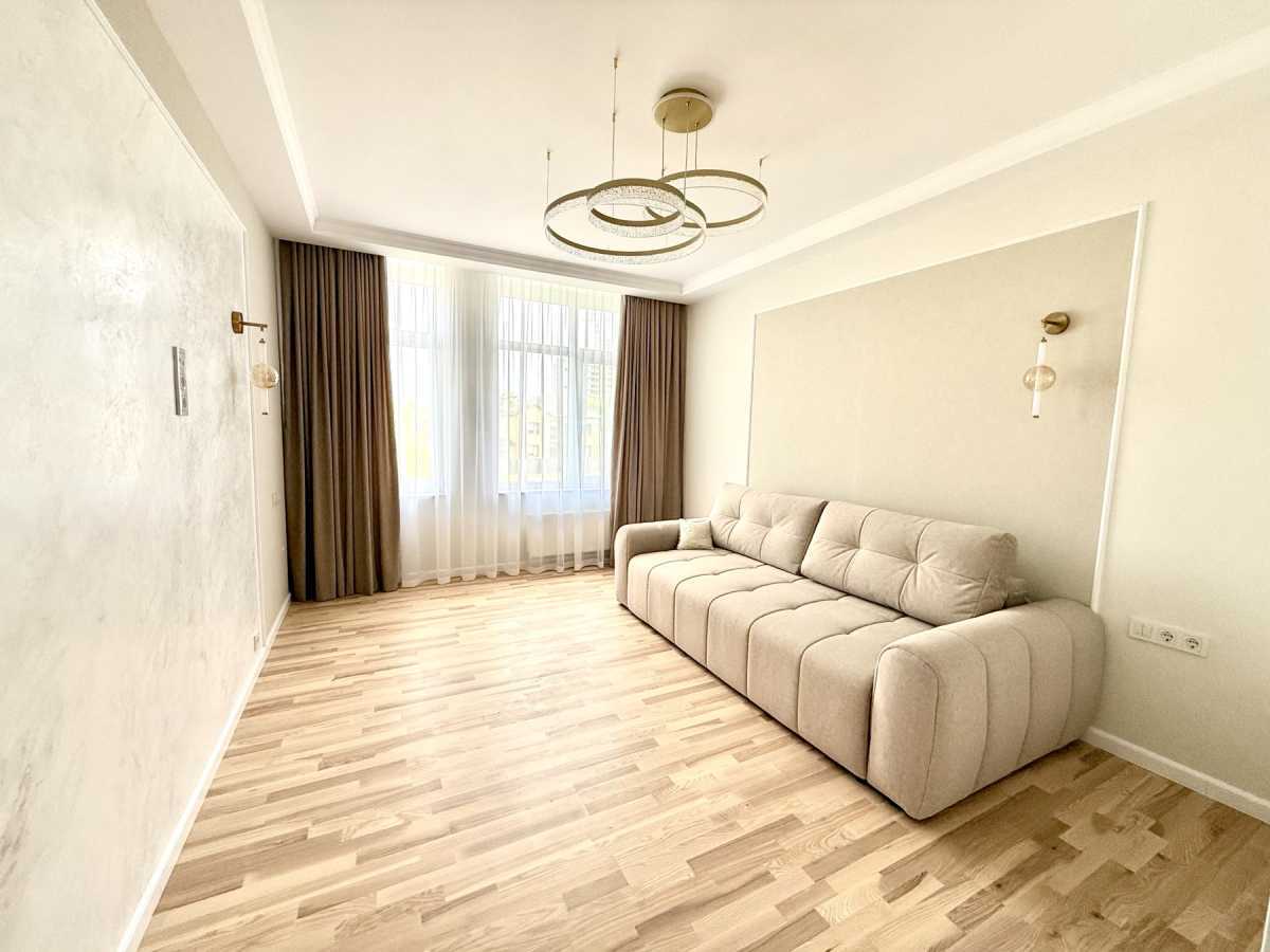 Продажа 2-комнатной квартиры 64 м², Чорновола ул., 17