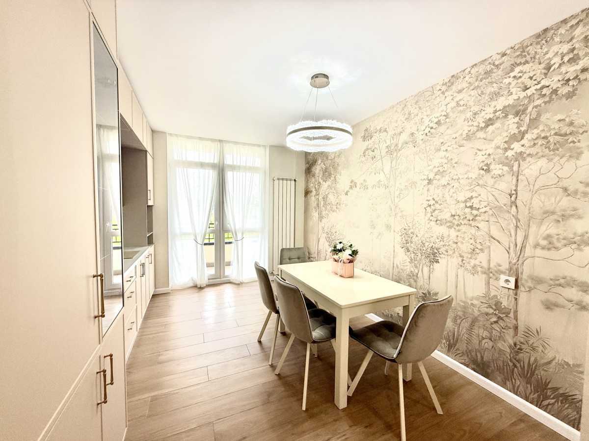 Продажа 2-комнатной квартиры 64 м², Чорновола ул., 17
