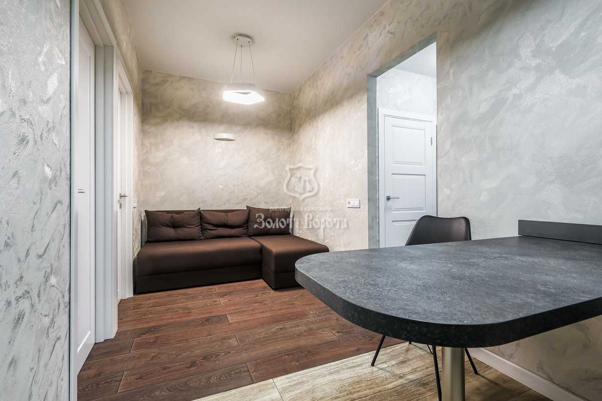 Продаж 2-кімнатної квартири 48.5 м², Глибочицька вул., 73