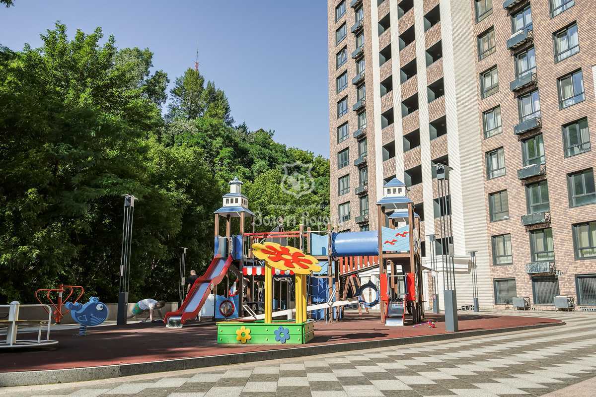 Продаж 2-кімнатної квартири 48.5 м², Глибочицька вул., 73