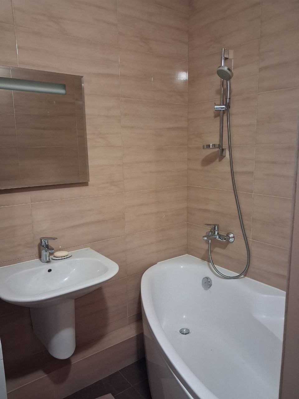 Продажа 1-комнатной квартиры 45 м², Драгоманова ул., 6/1