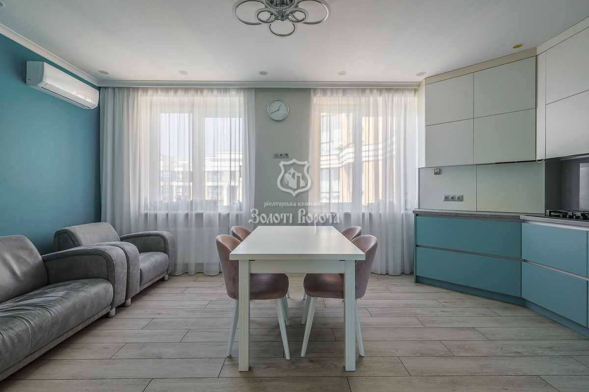 Продажа 5-комнатной квартиры 98.3 м², Мартынова просп., 9