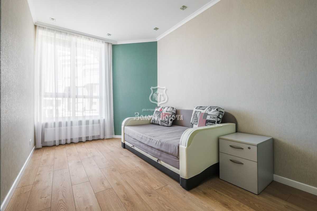 Продажа 5-комнатной квартиры 98.3 м², Мартынова просп., 9