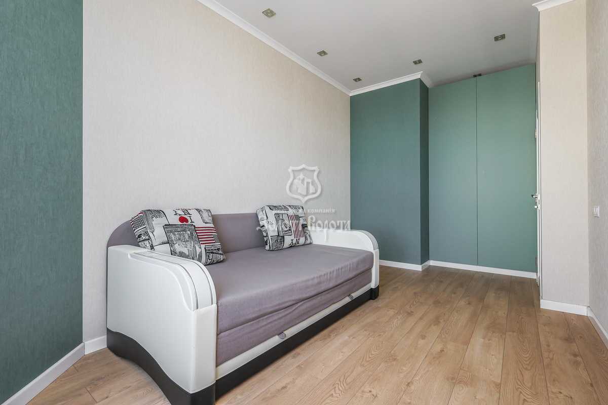 Продажа 5-комнатной квартиры 98.3 м², Мартынова просп., 9