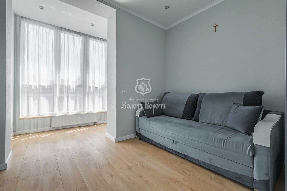 Продажа 5-комнатной квартиры 98.3 м², Мартынова просп., 9