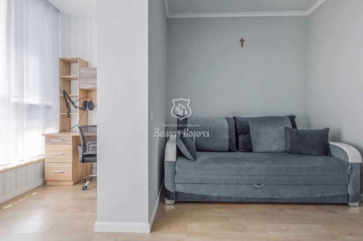 Продажа 5-комнатной квартиры 98.3 м², Мартынова просп., 9