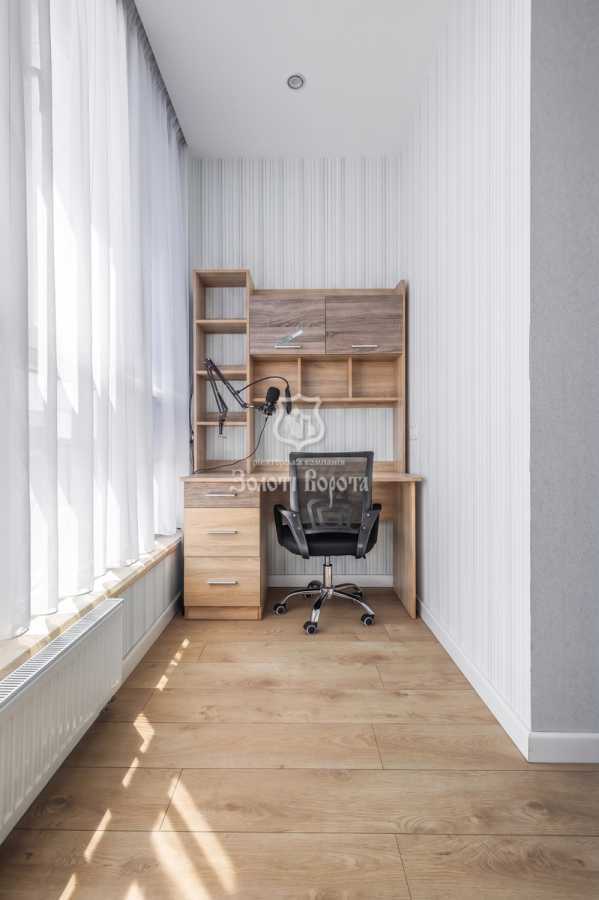 Продажа 5-комнатной квартиры 98.3 м², Мартынова просп., 9