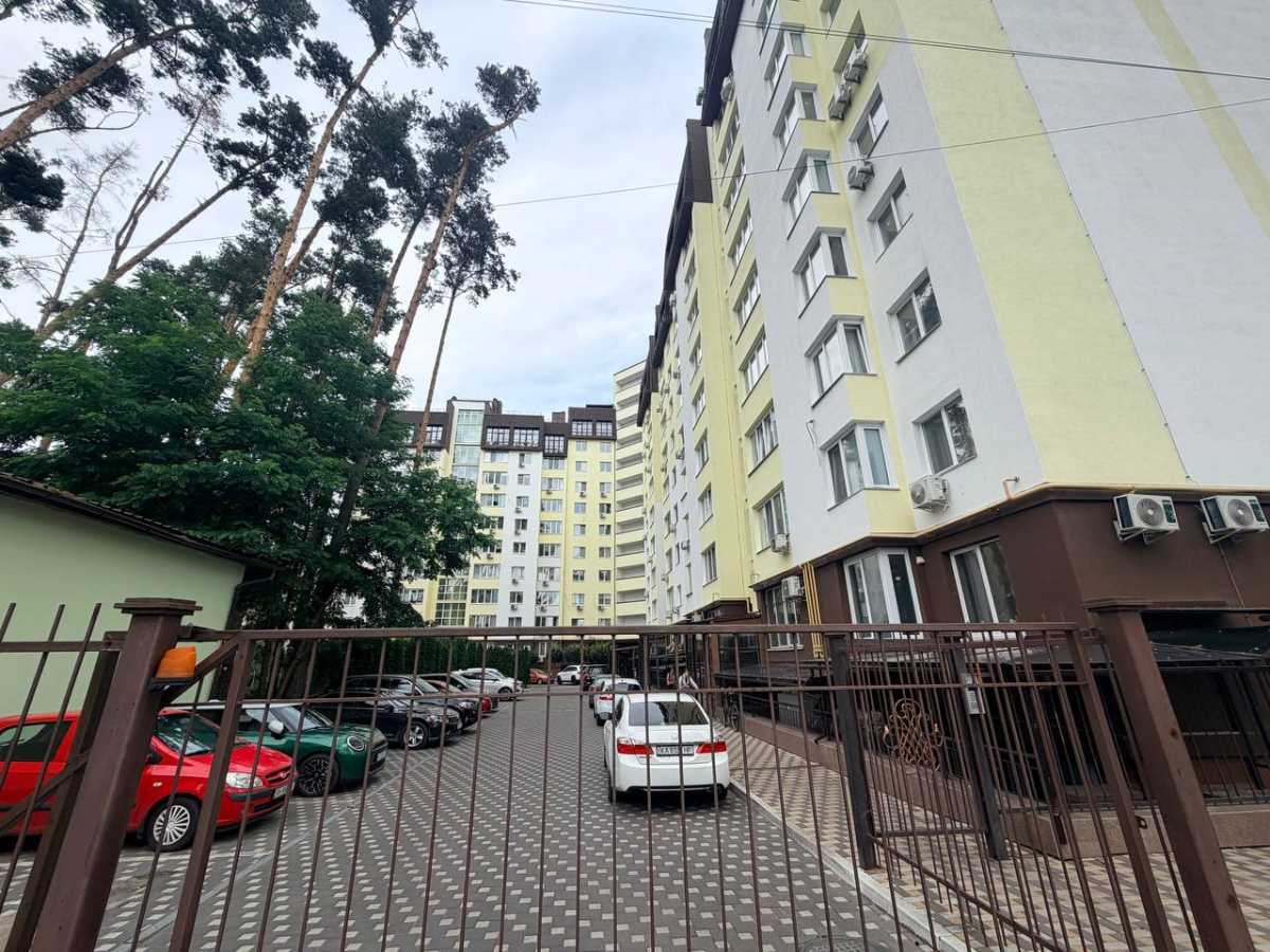 Продажа 2-комнатной квартиры 83 м², 11-я Линия ул., 4