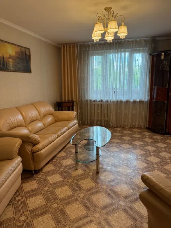 Продажа 3-комнатной квартиры 73 м², Инглези ул.