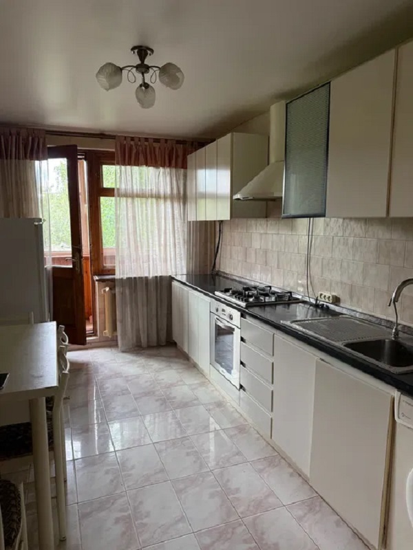 Продажа 3-комнатной квартиры 73 м², Инглези ул.