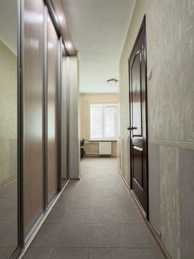 Продажа 1-комнатной квартиры 36 м², Радужная ул., 69