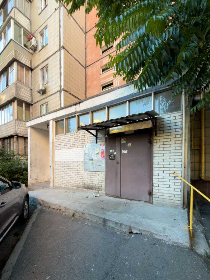 Продажа 1-комнатной квартиры 36 м², Радужная ул., 69