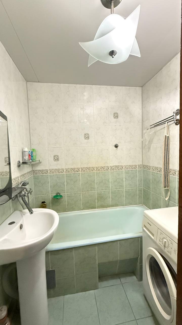 Продажа 2-комнатной квартиры 63 м², Дарвина ул., 1