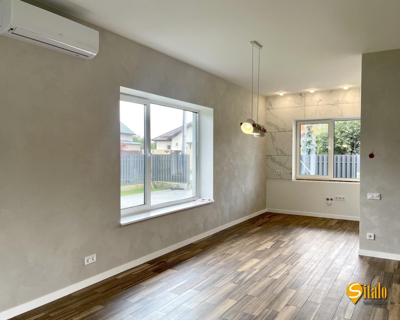 Продаж будинку 144 м²