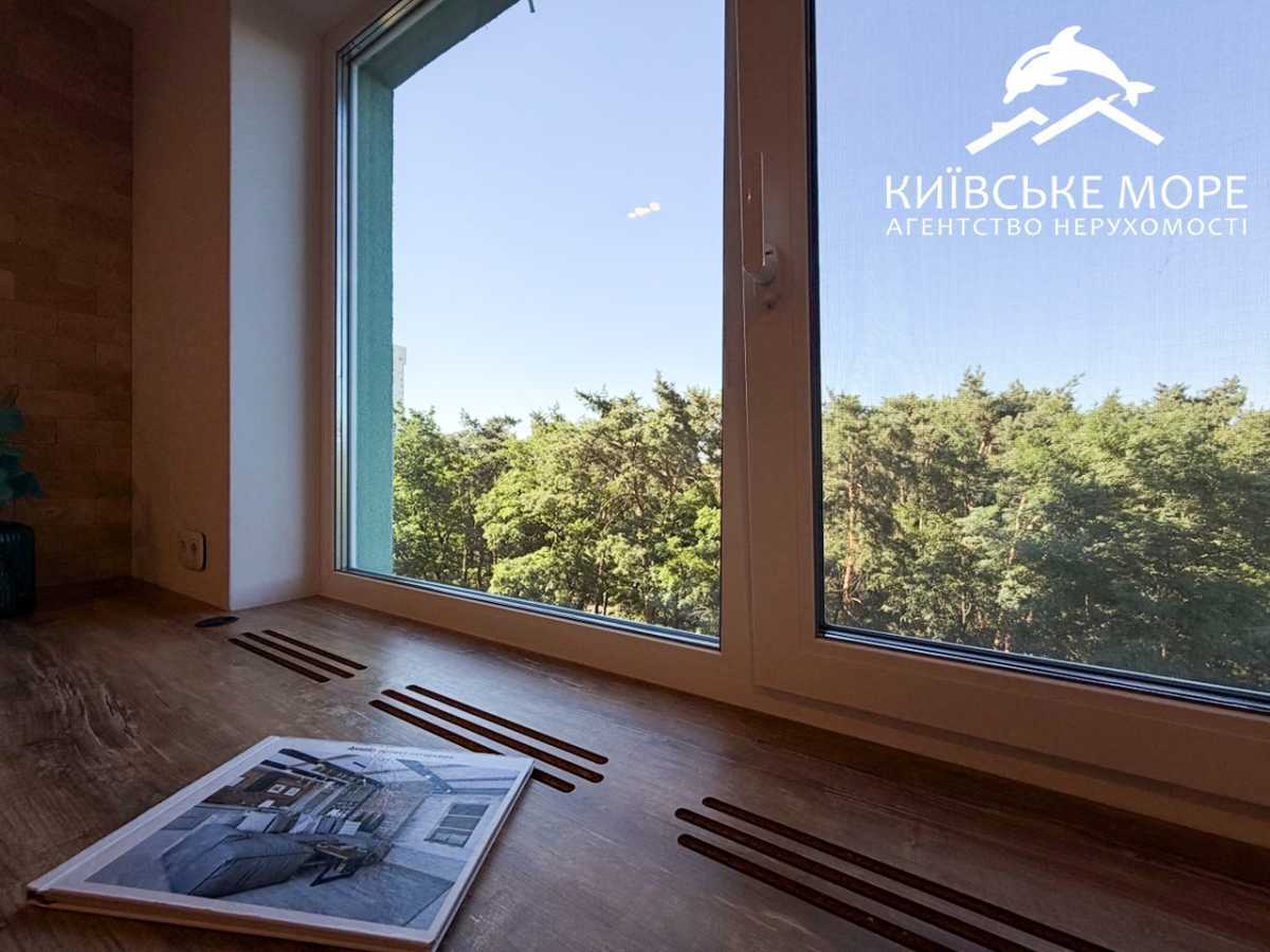 Продаж 3-кімнатної квартири 90 м², Воскресенська вул., 18