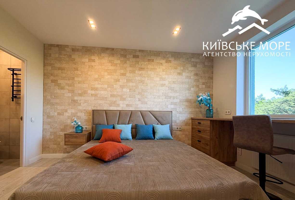 Продаж 3-кімнатної квартири 90 м², Воскресенська вул., 18